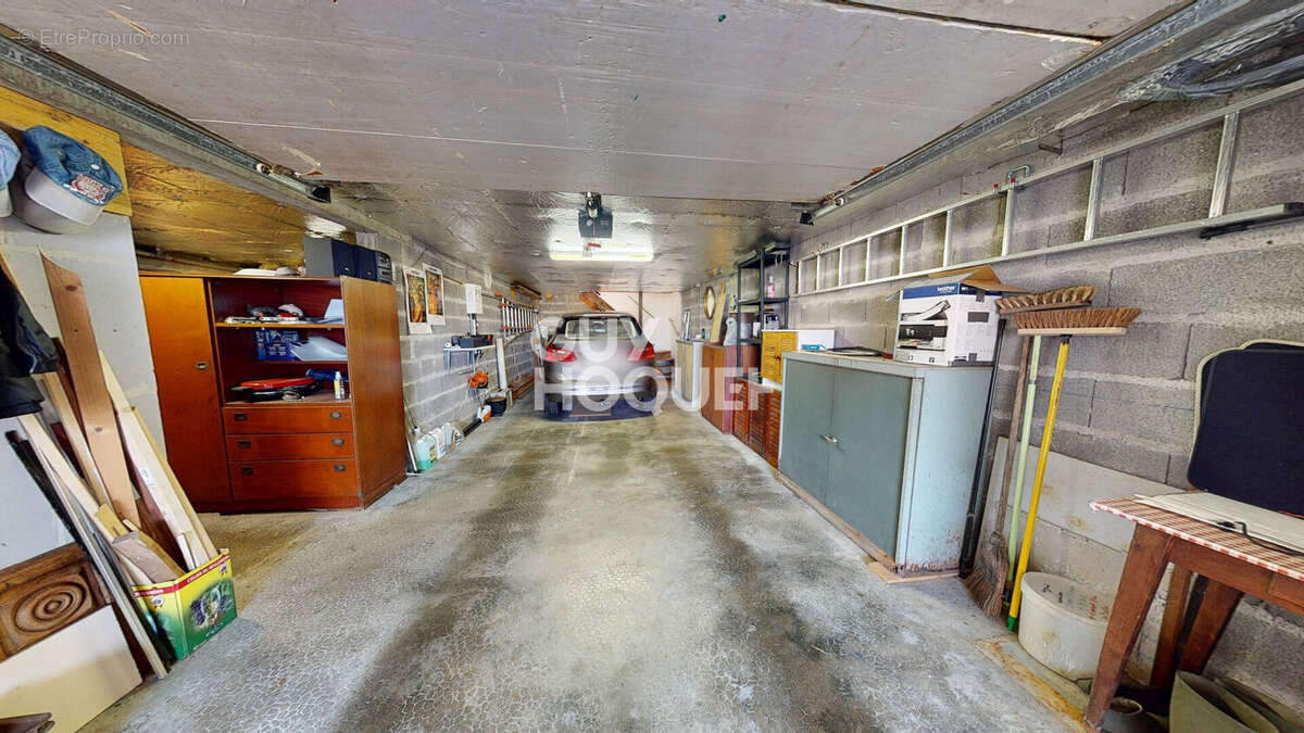 Maison à SAINT-CYR-SUR-LOIRE