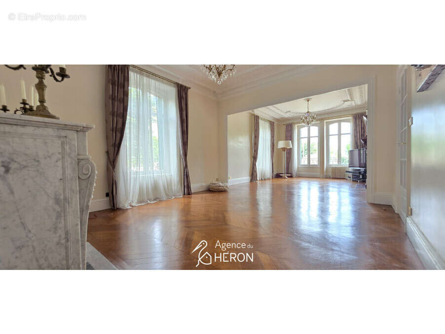 Maison à MONTEREAU-FAULT-YONNE