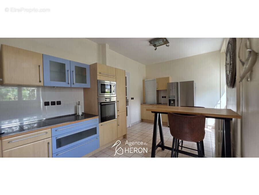 Maison à MONTEREAU-FAULT-YONNE