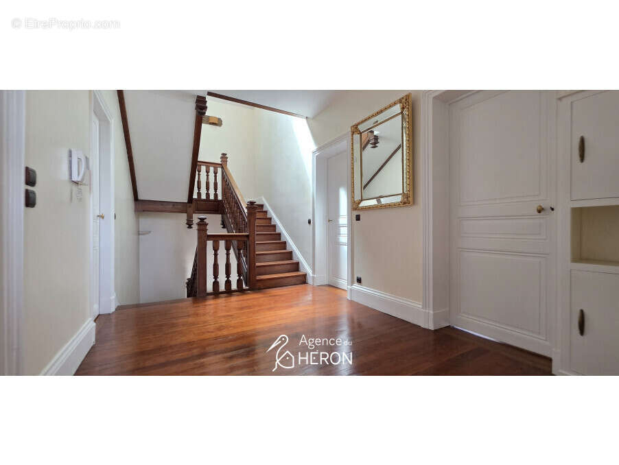 Maison à MONTEREAU-FAULT-YONNE