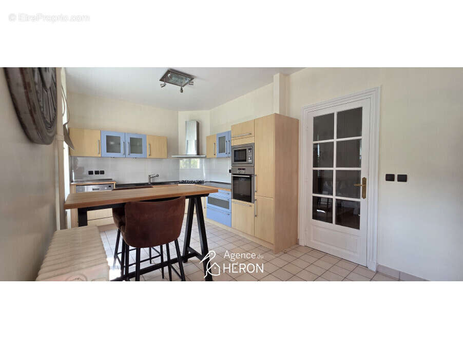 Maison à MONTEREAU-FAULT-YONNE