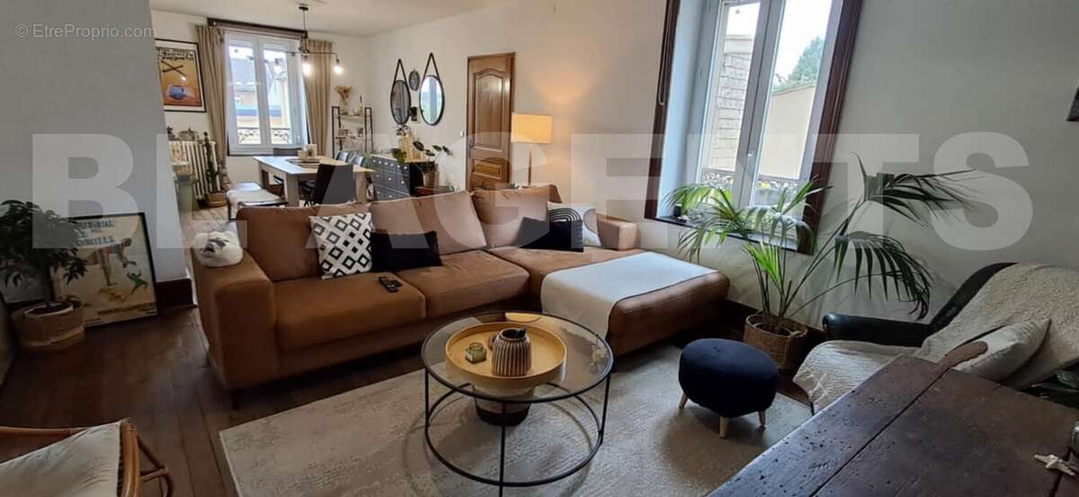 Unknown-8 - Maison à VIVIER-AU-COURT