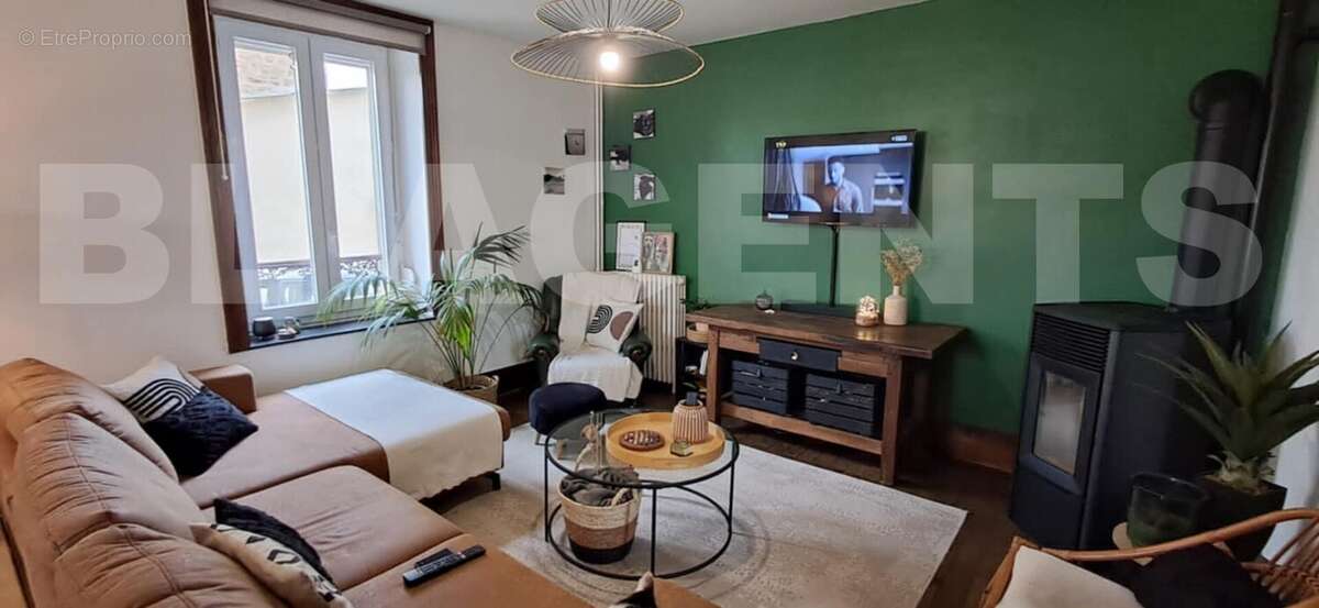 Unknown-9 - Maison à VIVIER-AU-COURT