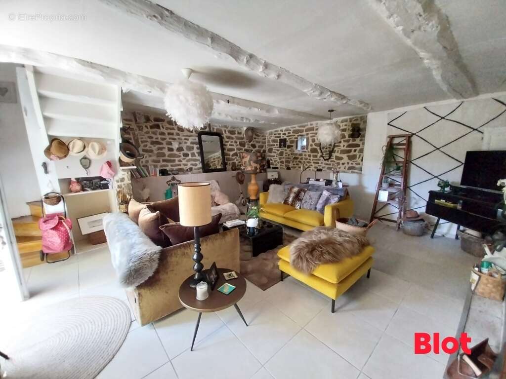 Maison à SAINT-HELEN