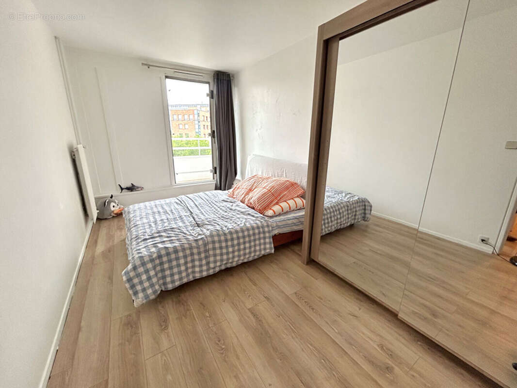 Appartement à NANTERRE