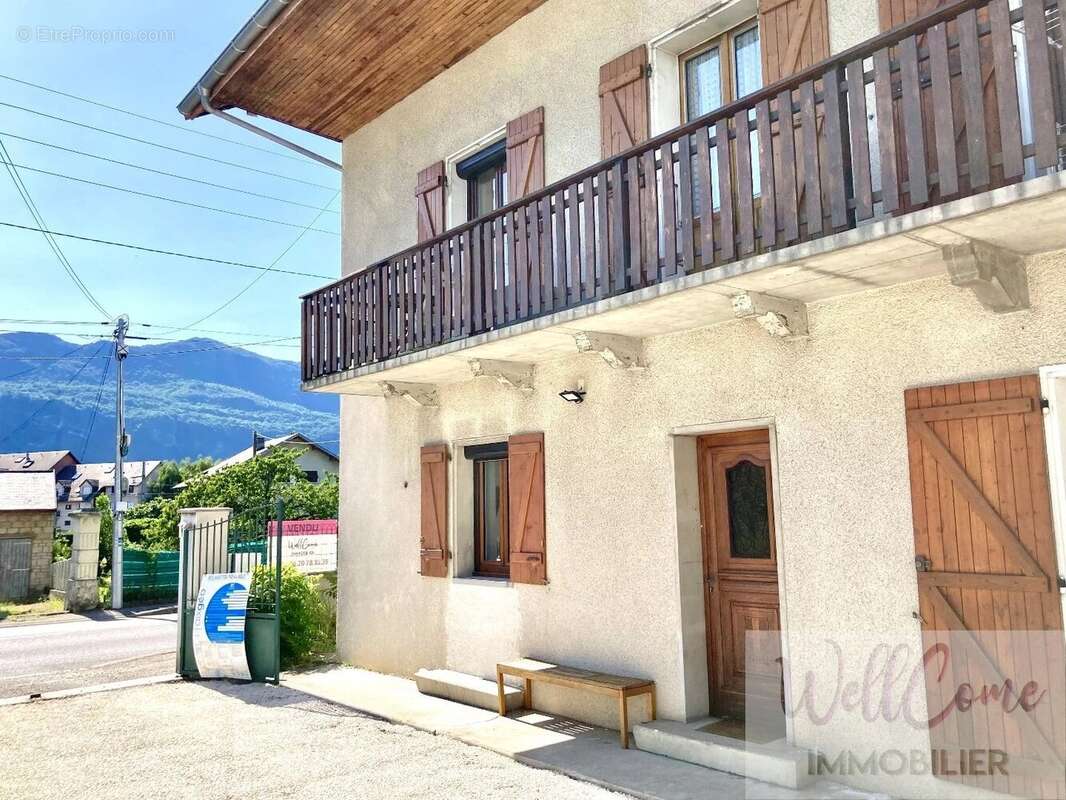 Appartement à AIX-LES-BAINS