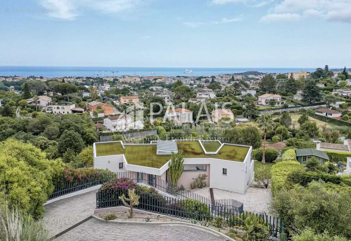 Maison à ANTIBES