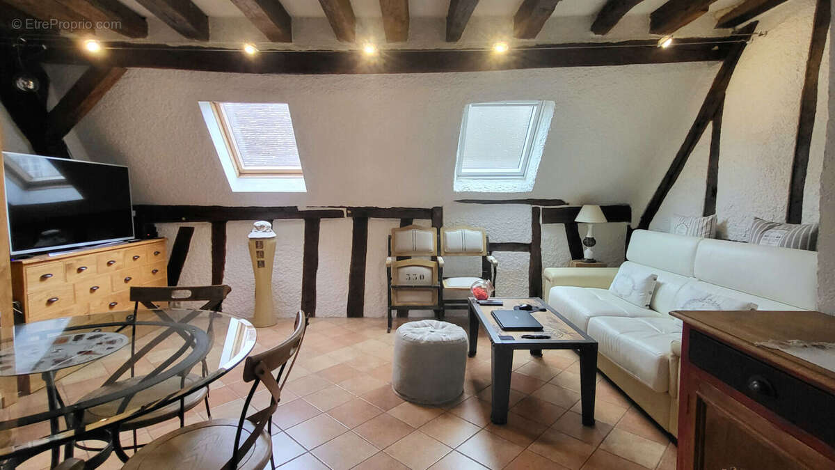 Appartement à EPERNON