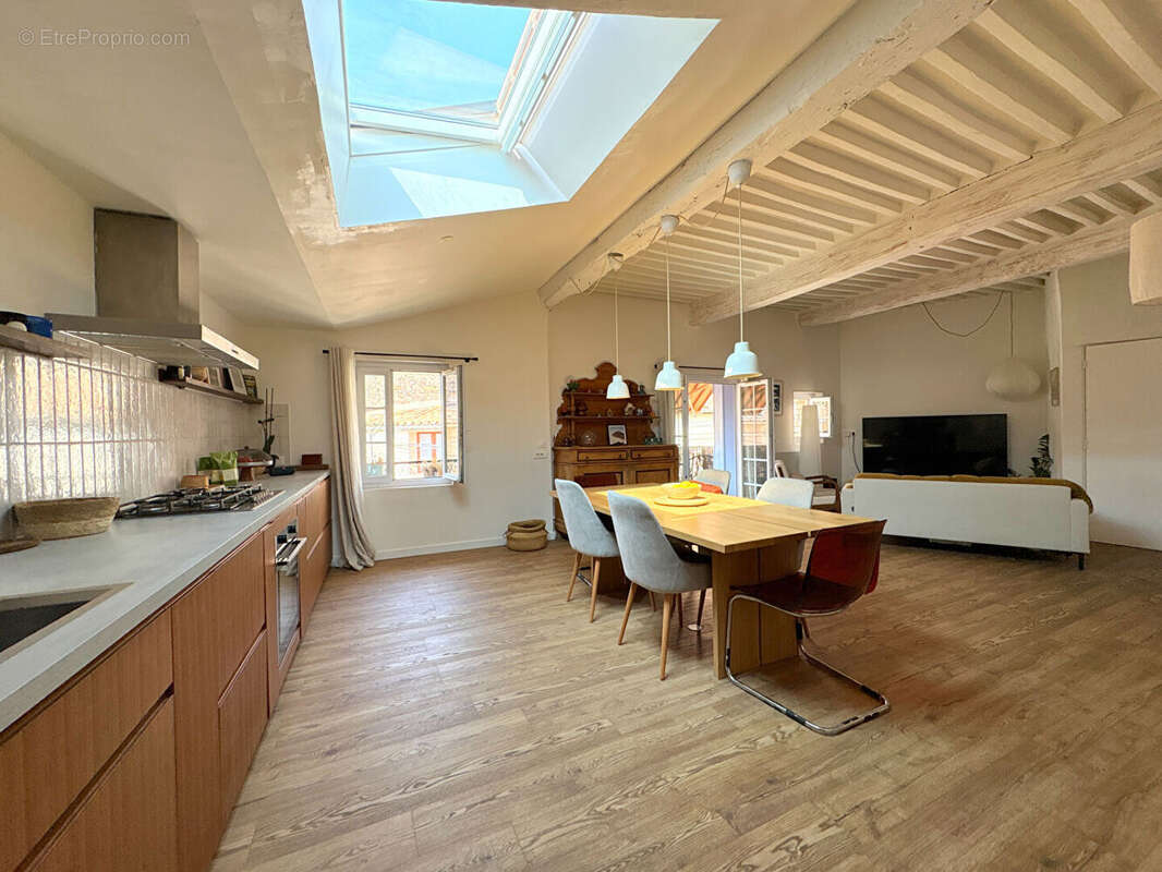 Maison à LA MOTTE-D&#039;AIGUES