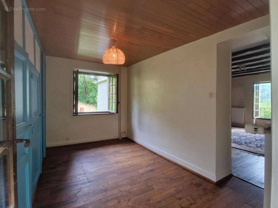 20250730100800 - Maison à ROUFFIGNAC-SAINT-CERNIN-DE-REILHAC