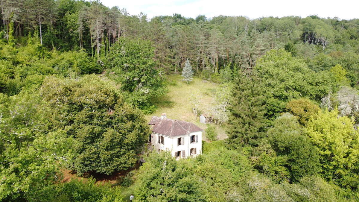DJI0729 - Maison à ROUFFIGNAC-SAINT-CERNIN-DE-REILHAC