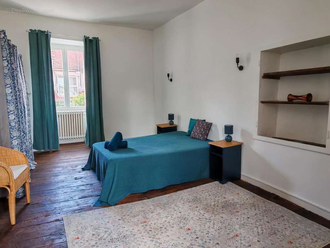 IMG20250722180834 - Maison à SAVIGNAC-LES-EGLISES