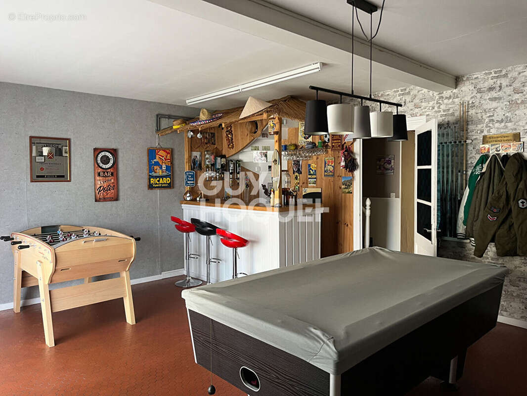 Maison à VENDAYS-MONTALIVET