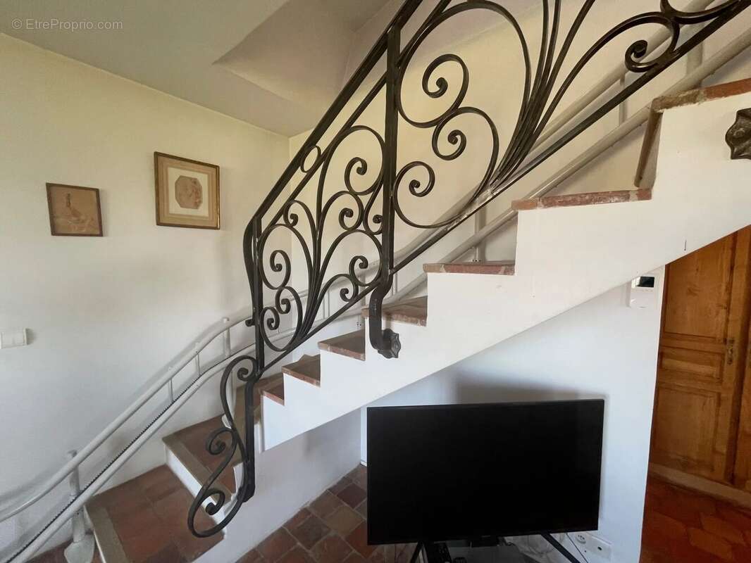 Maison à BERRE-LES-ALPES