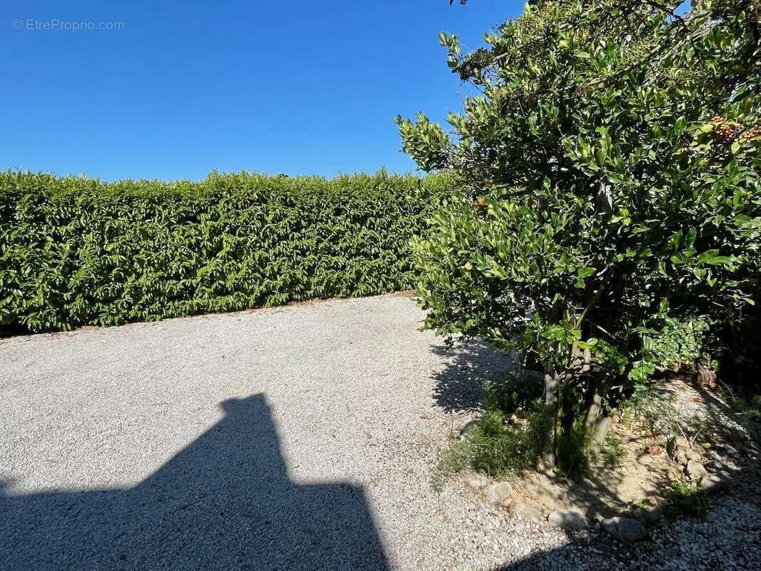 Maison à BERRE-LES-ALPES