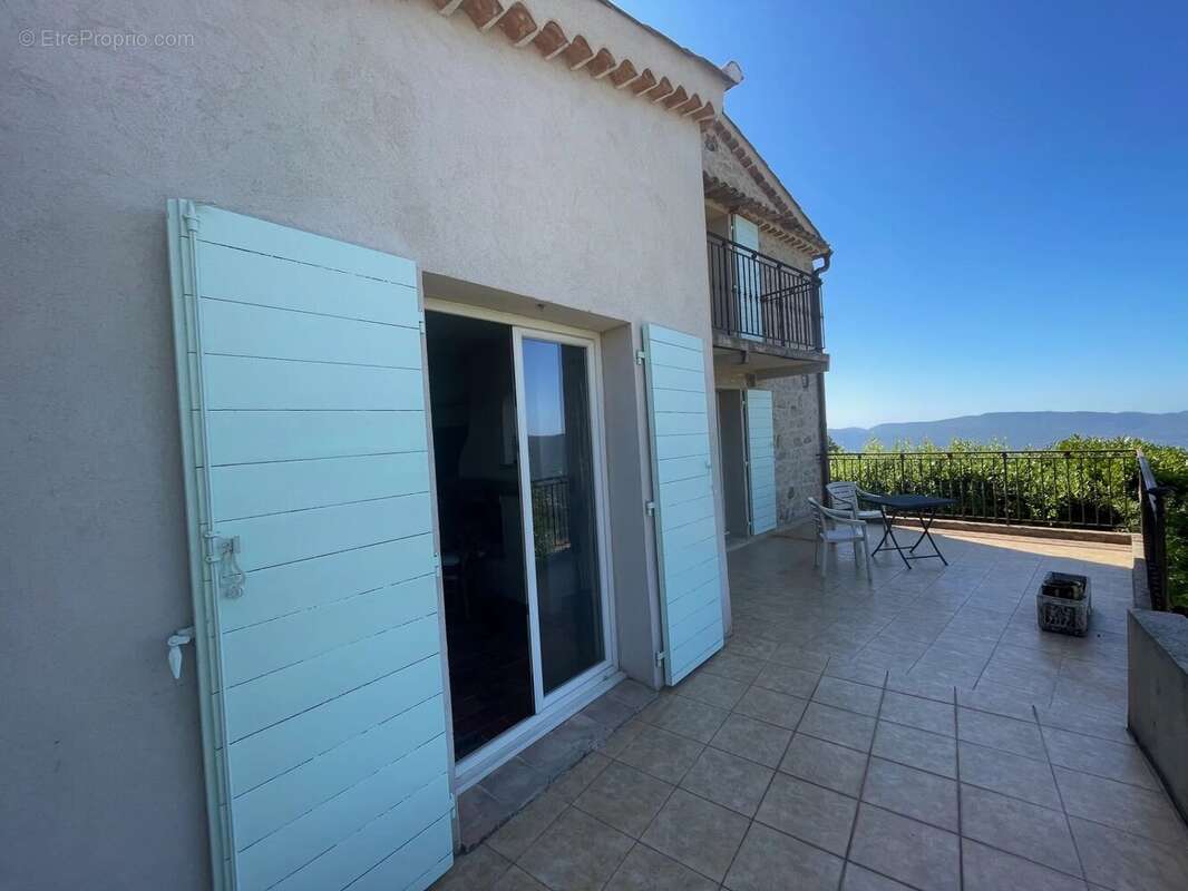 Maison à BERRE-LES-ALPES