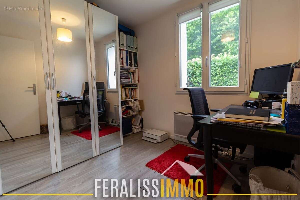 Maison à NEUVILLE-SUR-OISE