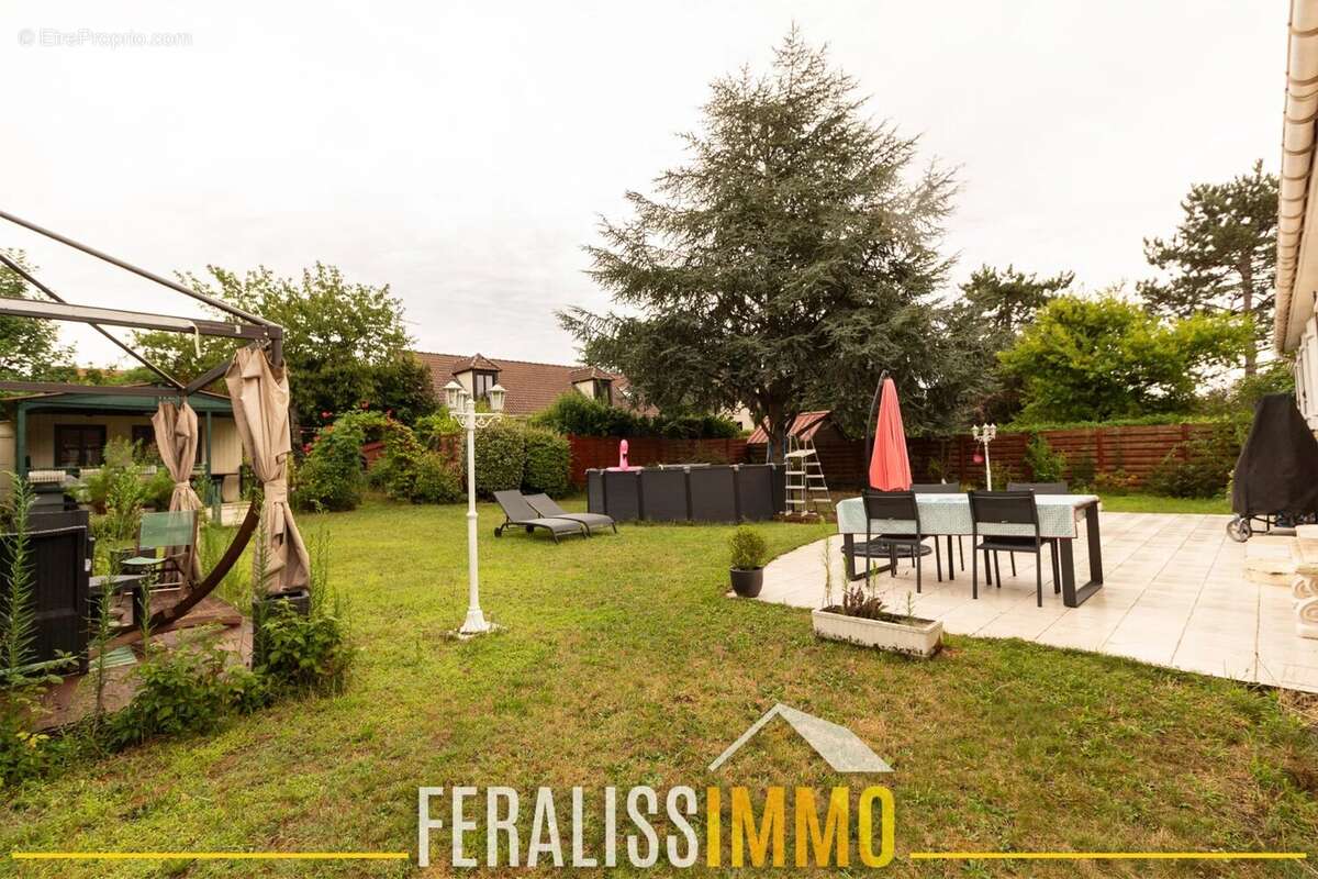 Maison à NEUVILLE-SUR-OISE