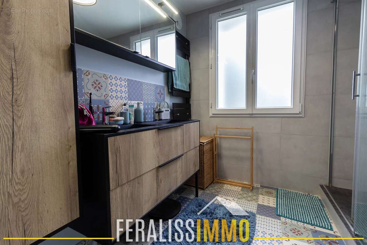 Maison à NEUVILLE-SUR-OISE