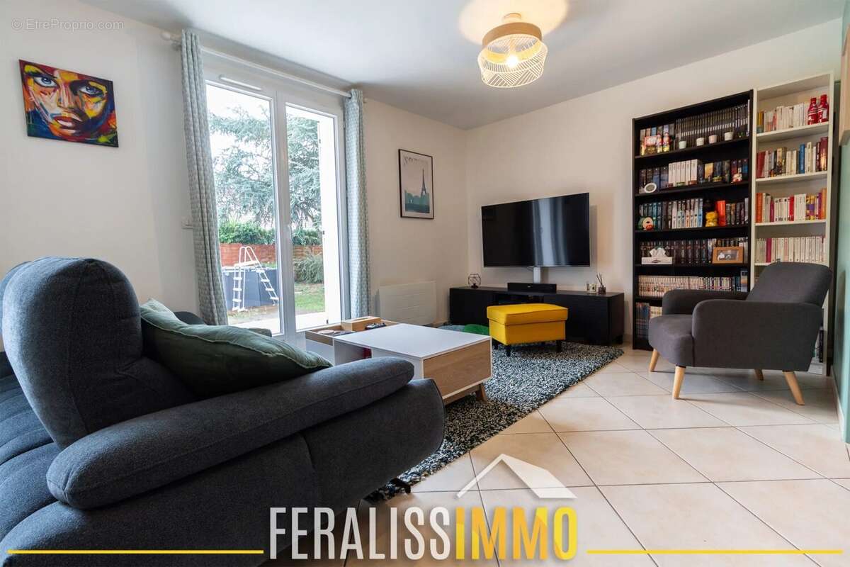 Maison à NEUVILLE-SUR-OISE