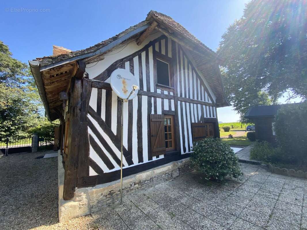 Maison à HOTOT-EN-AUGE