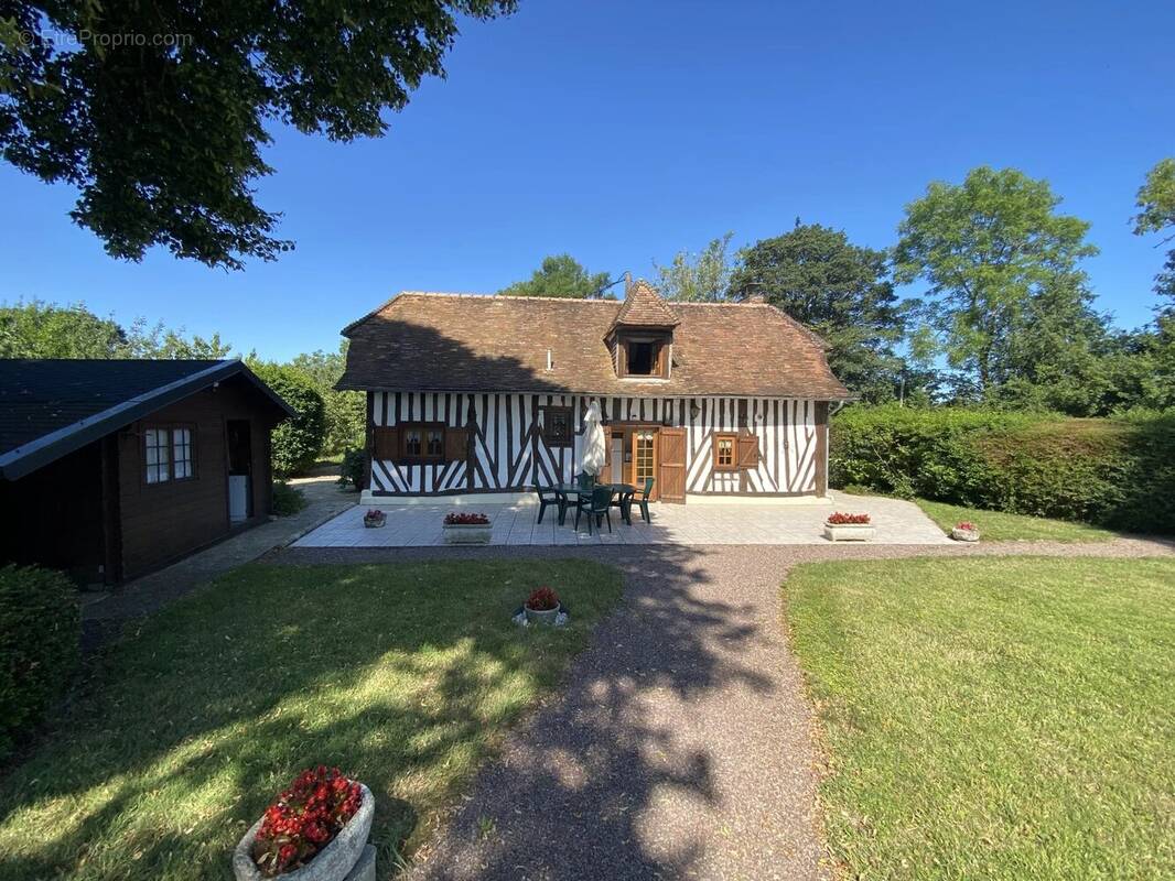 Maison à HOTOT-EN-AUGE