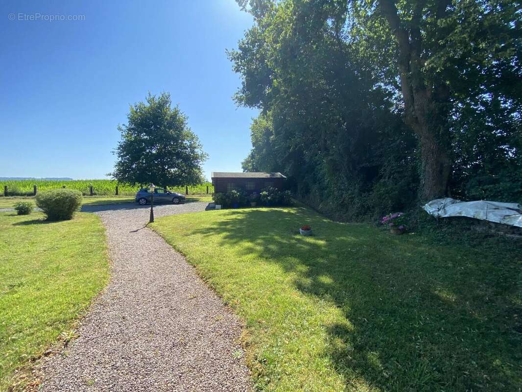 Maison à HOTOT-EN-AUGE