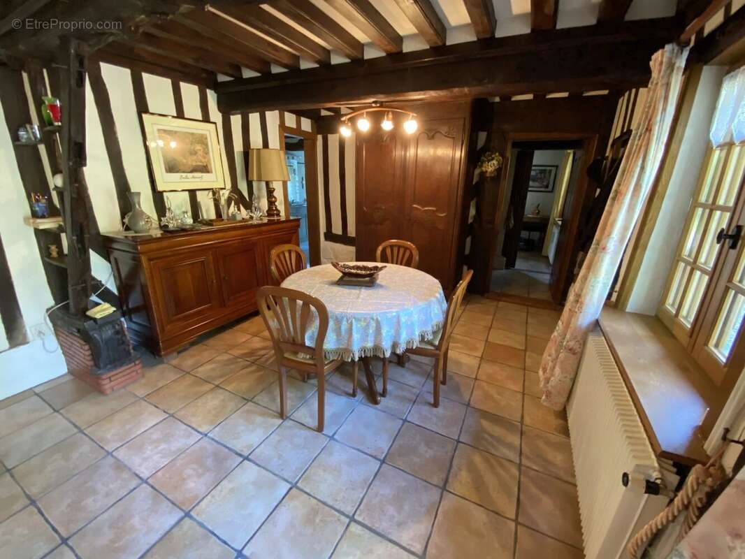 Maison à HOTOT-EN-AUGE