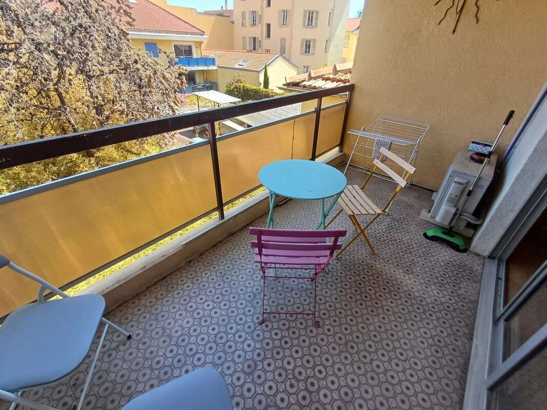 Appartement à BEAULIEU-SUR-MER