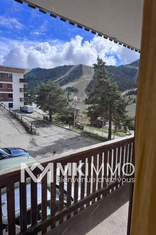 Appartement à GREOLIERES