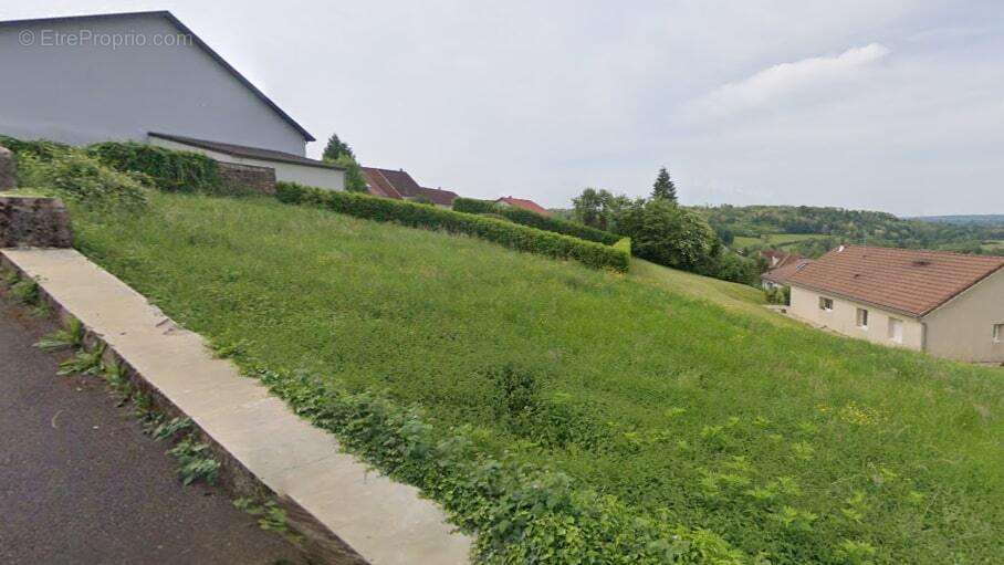 Terrain à FLEUREY-LES-FAVERNEY