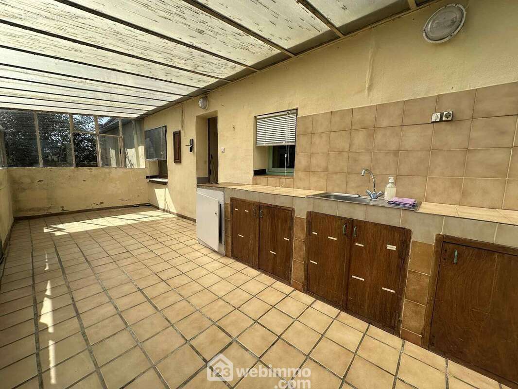 Elle est aménagée et ... - Maison à ATHIES-SOUS-LAON