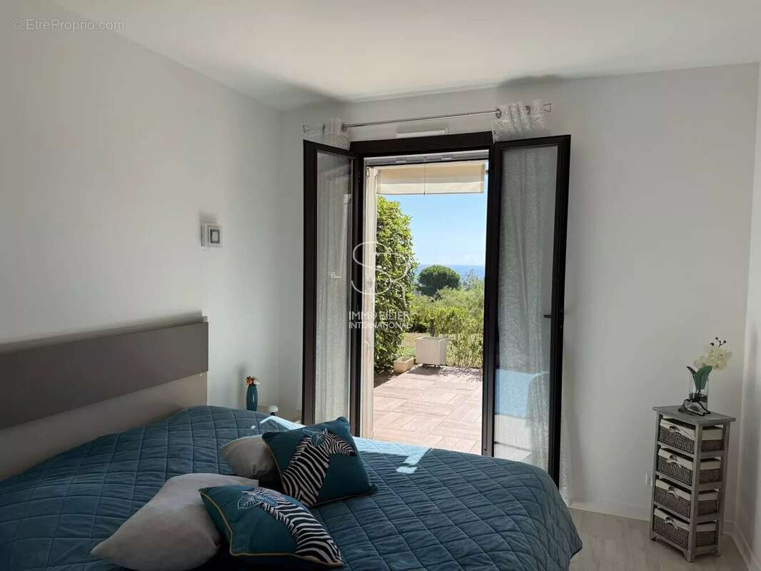 Appartement à VILLENEUVE-LOUBET