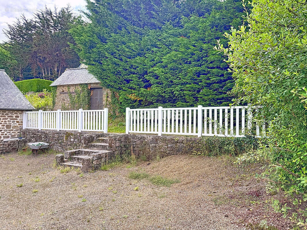 Maison à SAINT-MARCAN