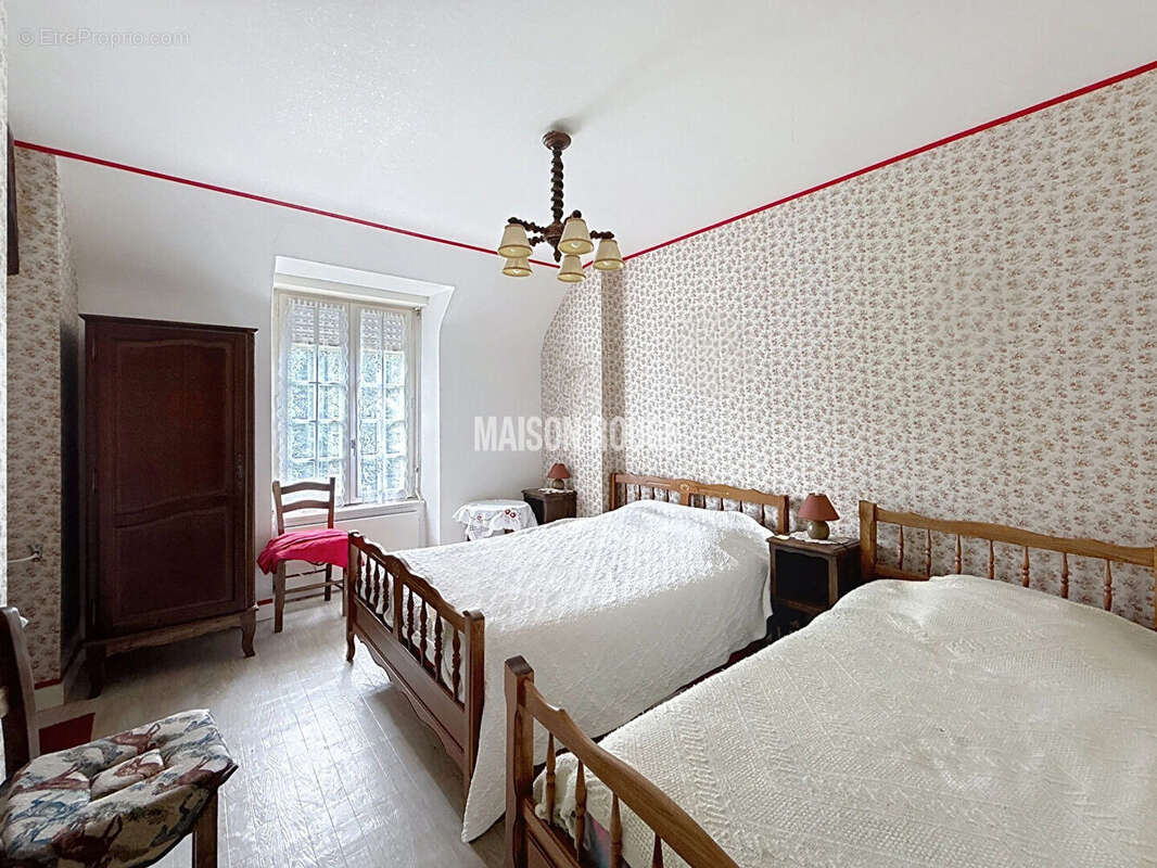 Maison à SAINT-MARCAN