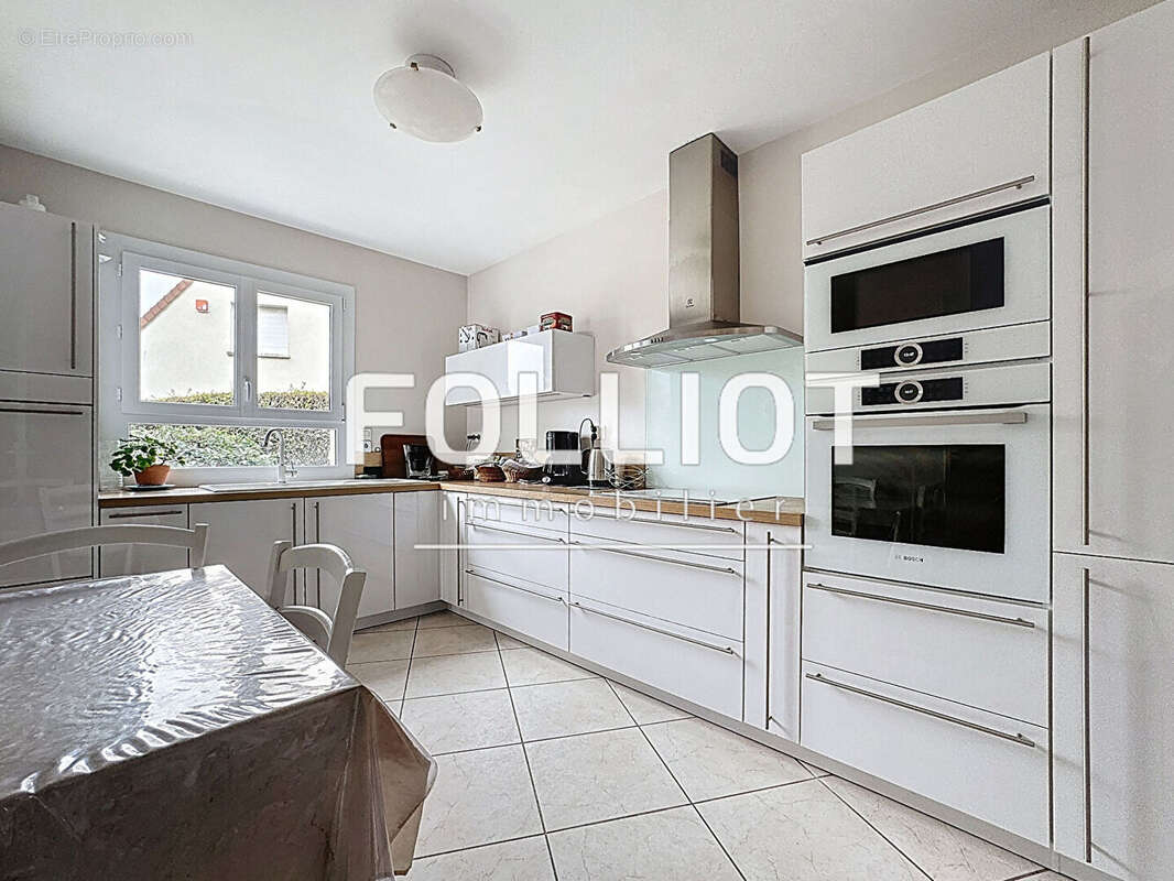 Maison à BRETTEVILLE-SUR-ODON