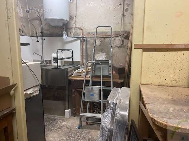 Commerce à AIX-LES-BAINS