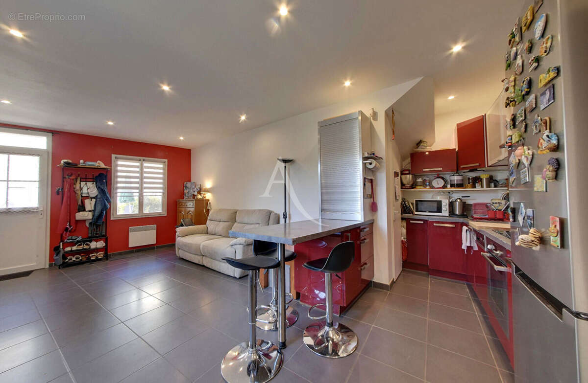 Appartement à GRISY-SUISNES