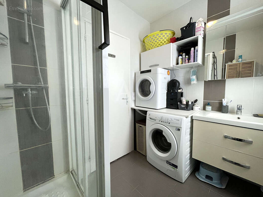 Appartement à GRISY-SUISNES