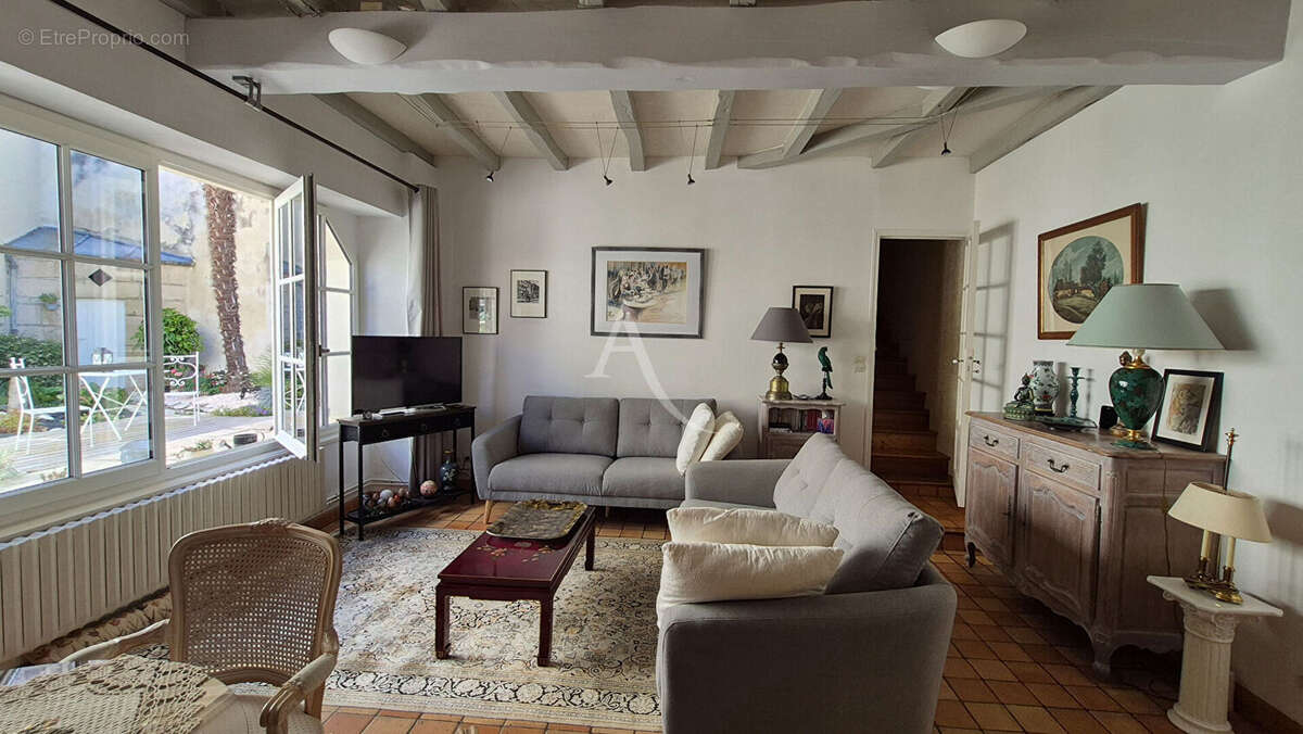 Maison à SAINT-JEAN-D&#039;ANGELY