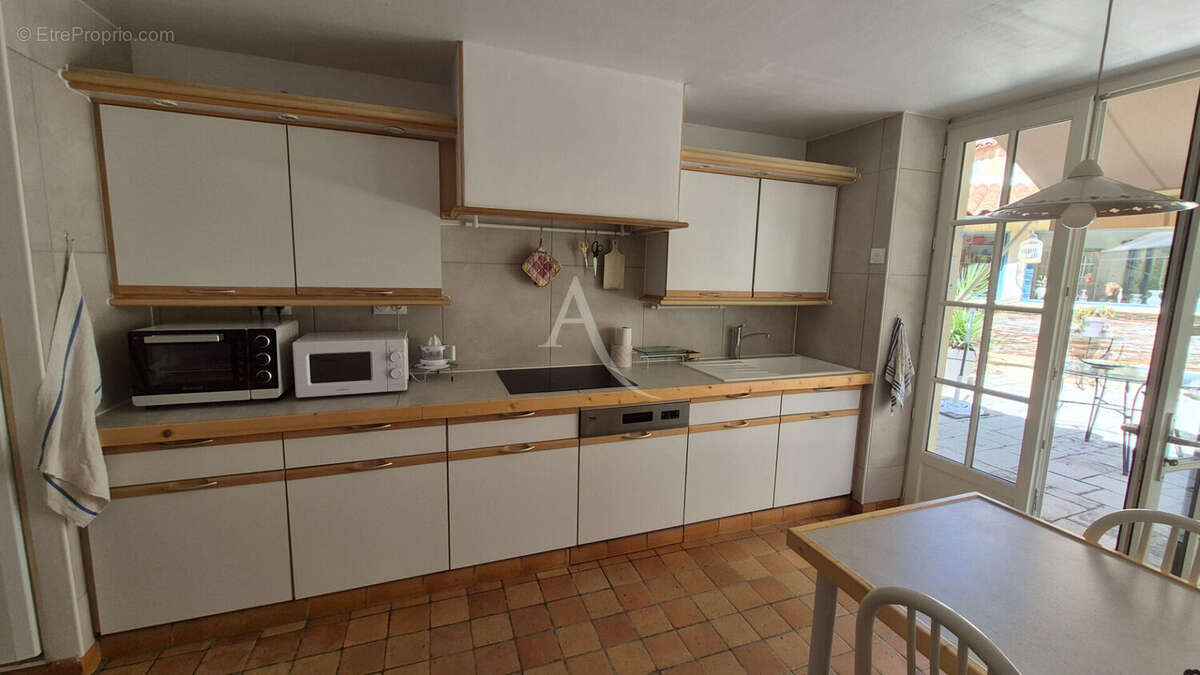 Maison à SAINT-JEAN-D&#039;ANGELY