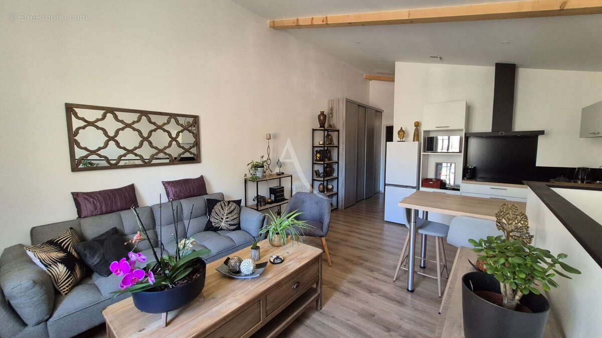 Maison à SAINT-JEAN-D&#039;ANGELY