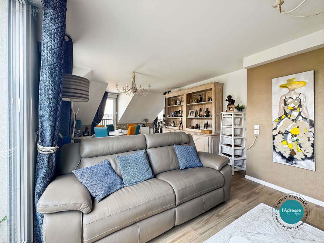 Appartement à MENNECY