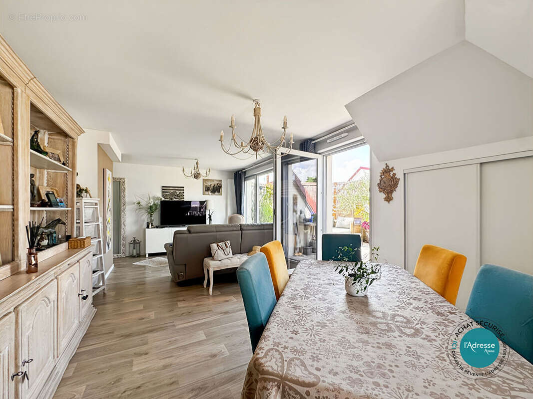 Appartement à MENNECY