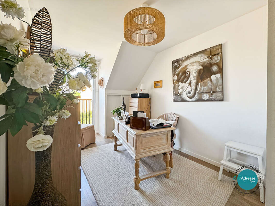 Appartement à MENNECY