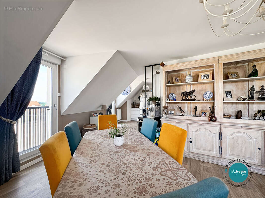 Appartement à MENNECY