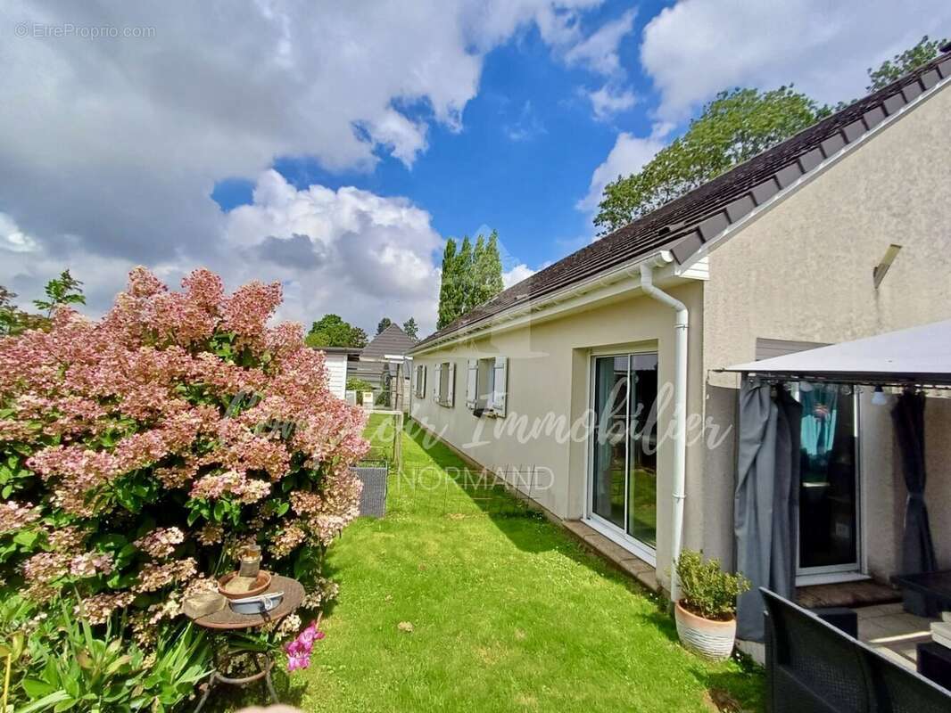 Maison à DOUDEVILLE