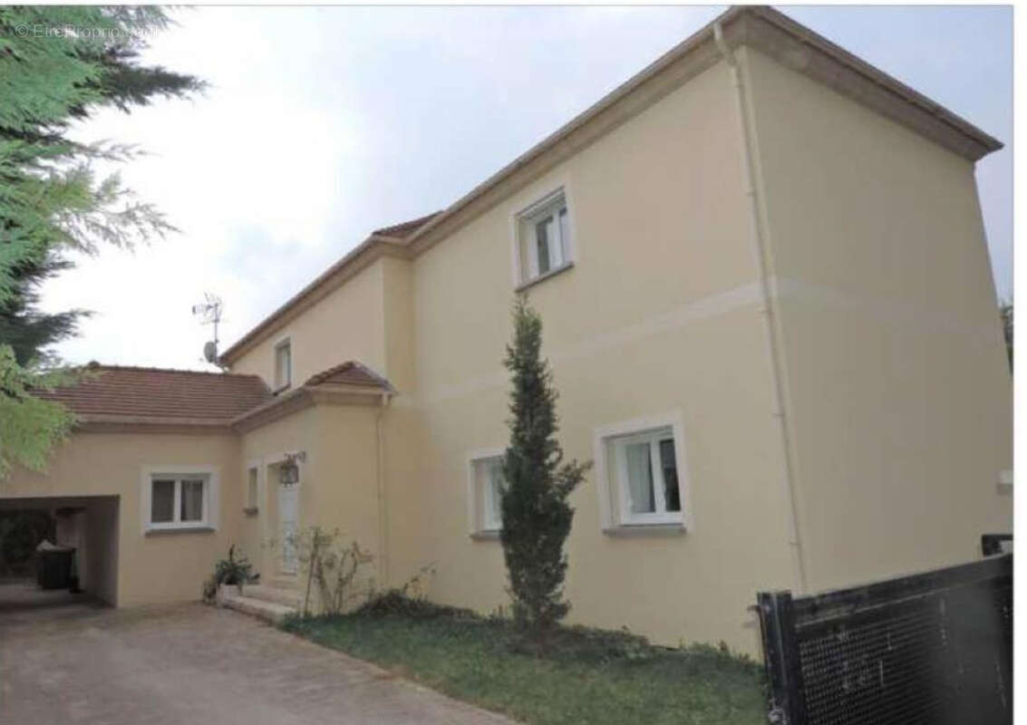 Maison à SAINT-BRICE-SOUS-FORET