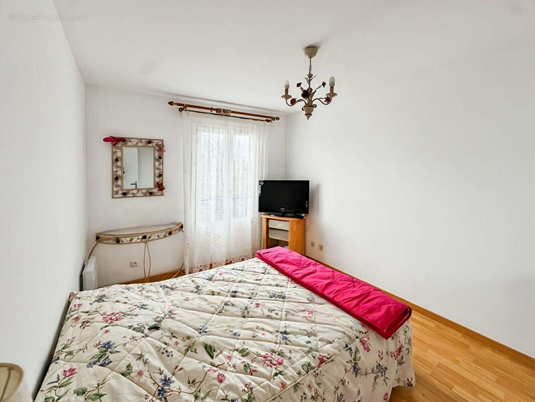 Maison à SAVIGNY-LE-TEMPLE