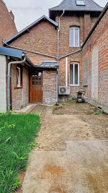Maison à FLAVY-LE-MARTEL